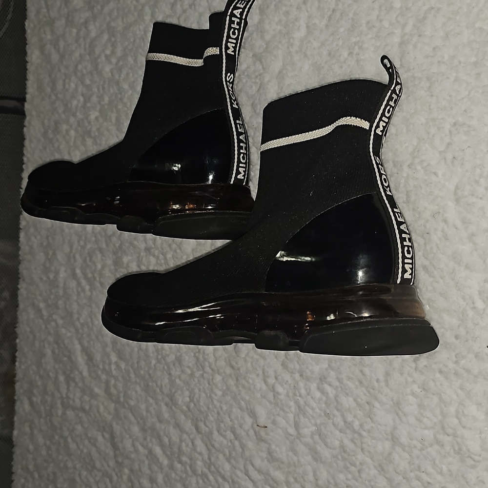 Michael Kors Kendra Stretch-Knit Sock Sneaker Size 6.5